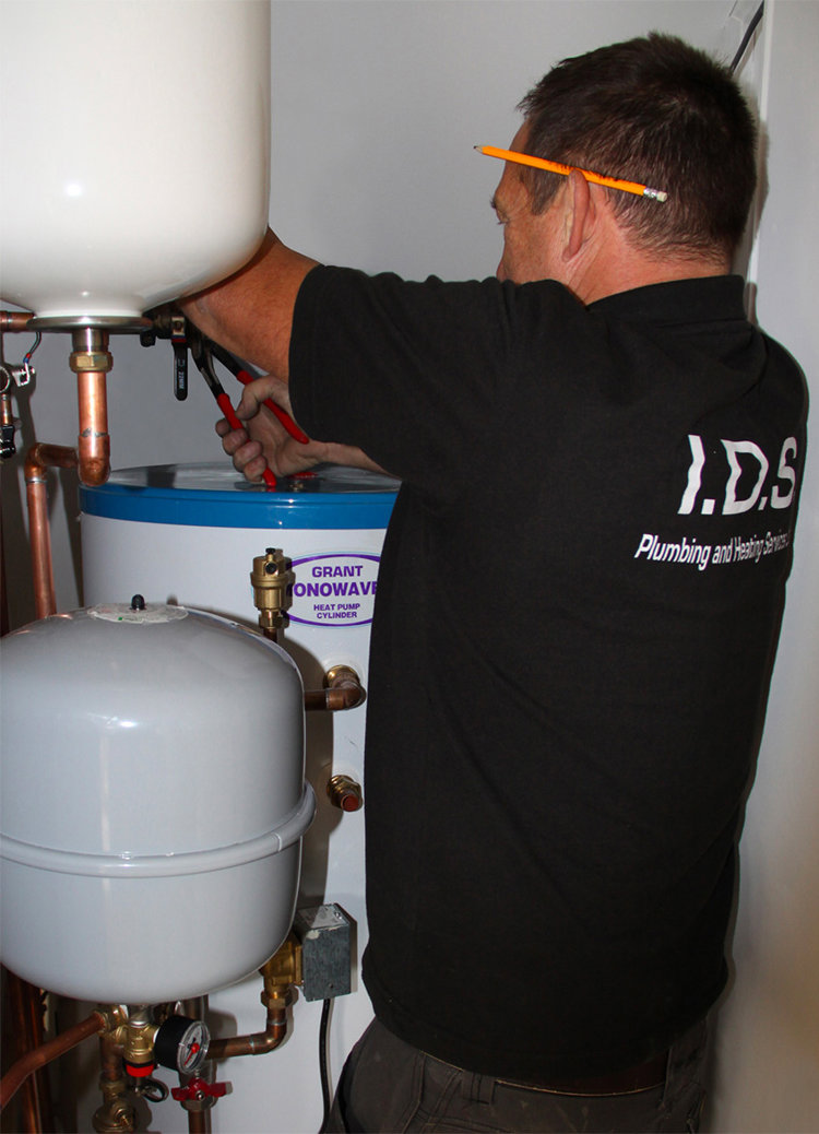 IDS Plumbing installing a Grant MonoWave cylinder