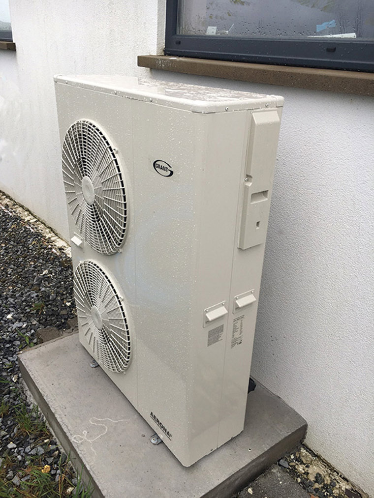 Grant Aerona 17kW air source heat pump fitted outside a home