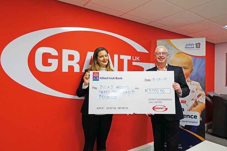 Grant UK donates £3,000 to Julia’s House