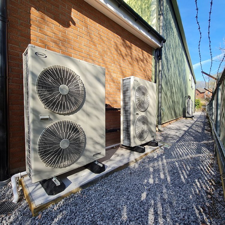 Caerphilly Council go green with Aerona³ heat pumps